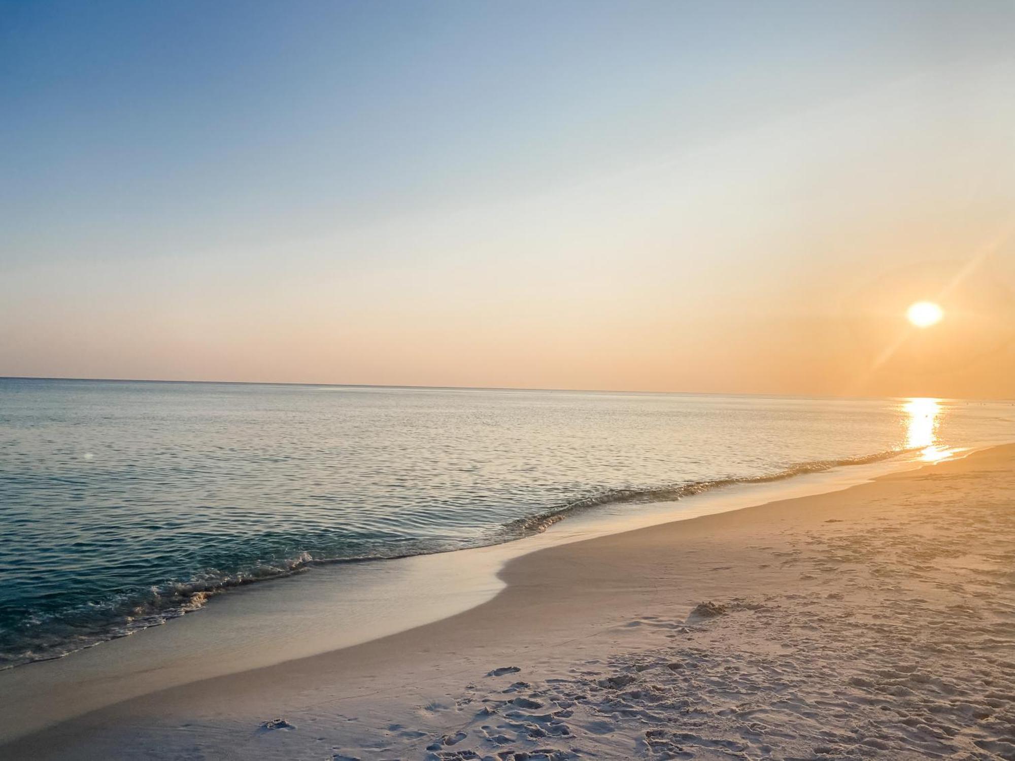 The Salty Suite: Beachside Retreat With Heated Pool & Hot Tub * Panama City Beach