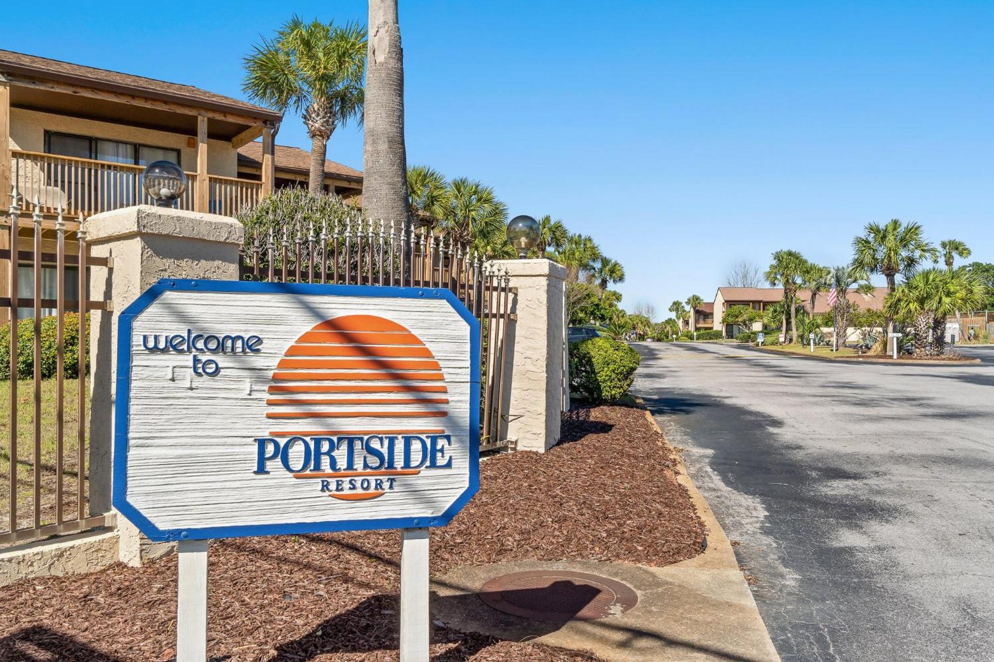 The Salty Suite: Beachside Retreat With Heated Pool & Hot Tub * Panama City Beach
