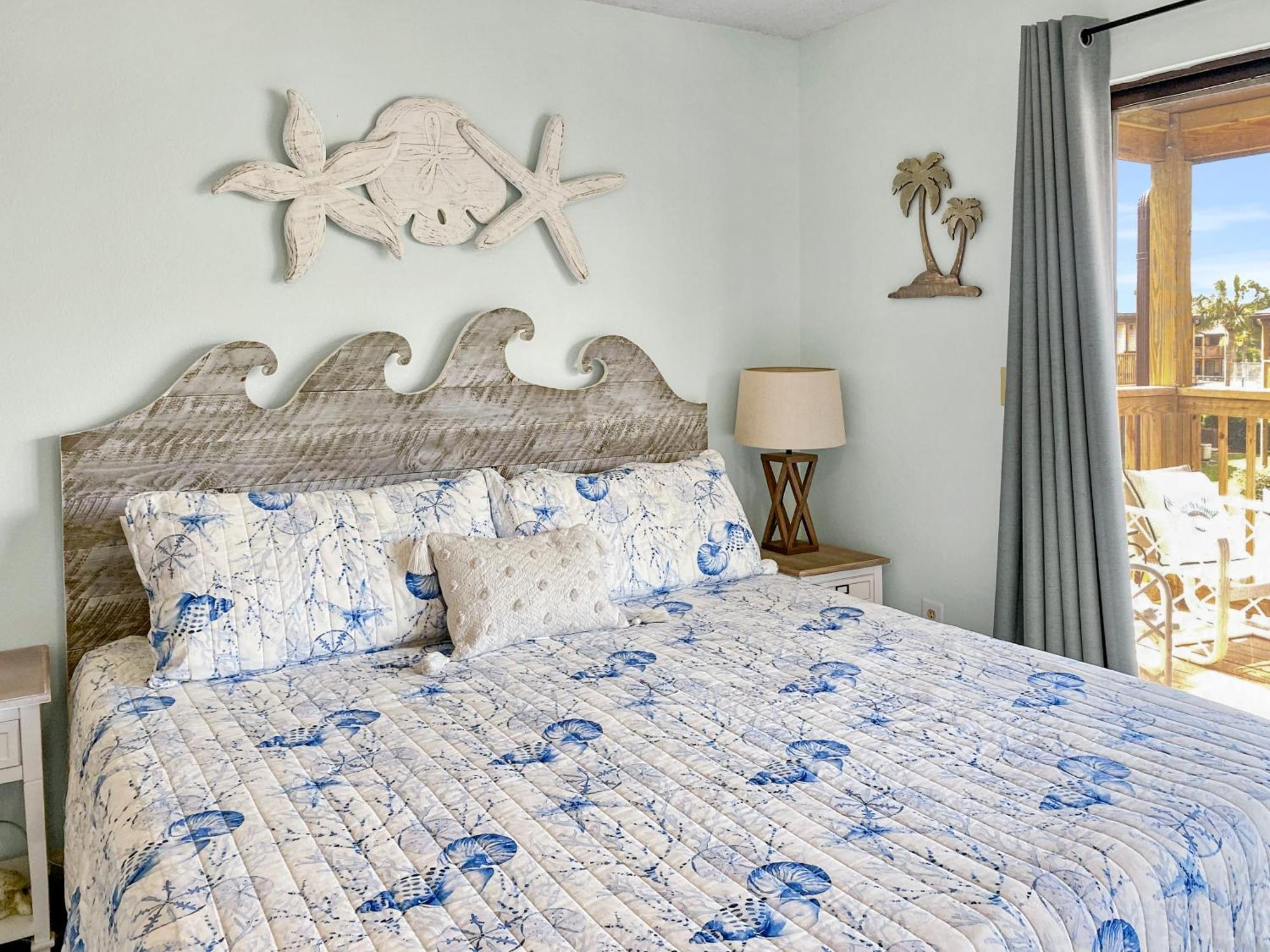 The Salty Suite: Beachside Retreat With Heated Pool & Hot Tub Panama City Beach