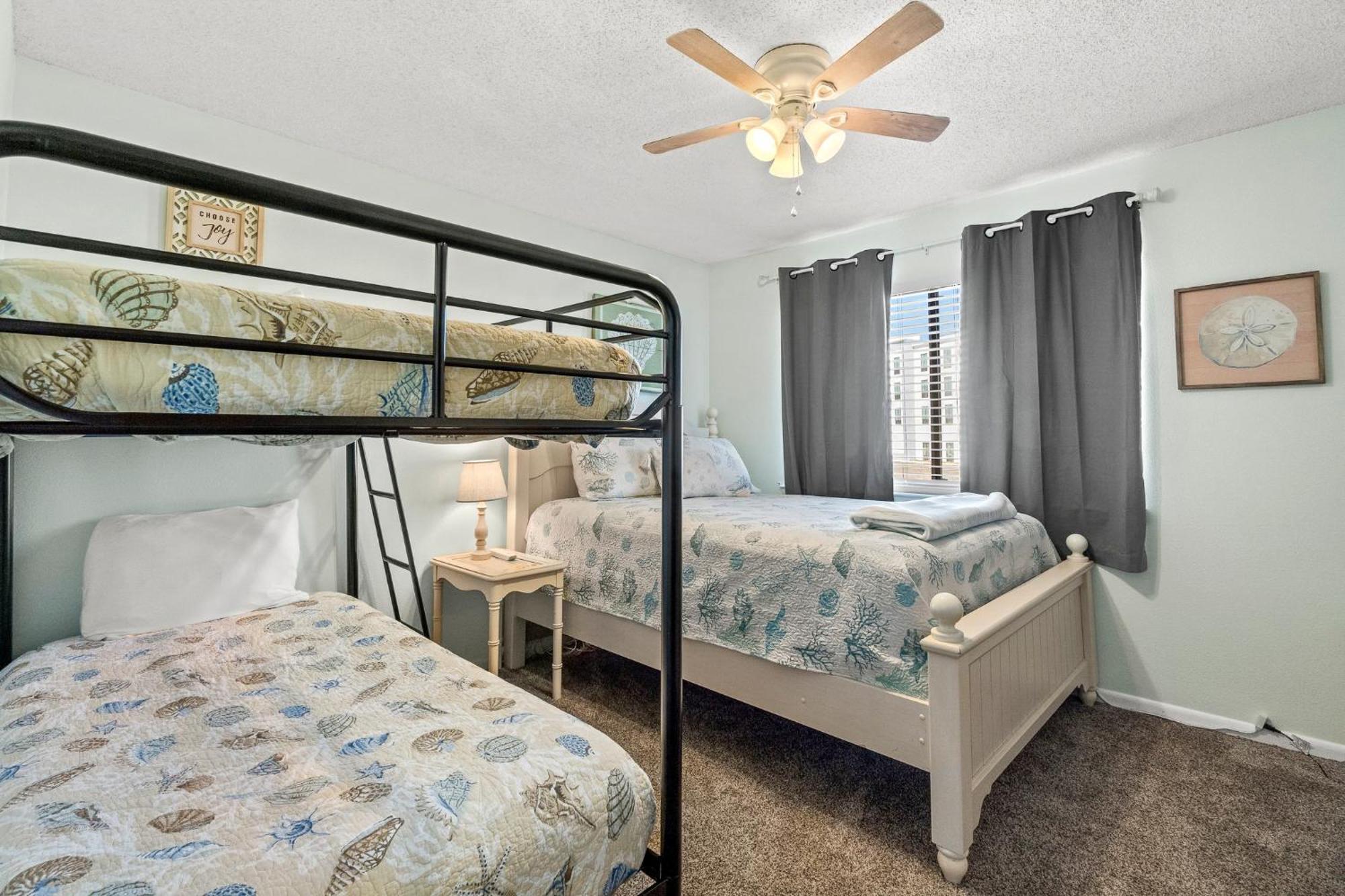 The Salty Suite: Beachside Retreat With Heated Pool & Hot Tub Holiday home *
